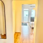 Appartement Banksy - Art & Fun Mit 2 Balkonen - 6 Betten *